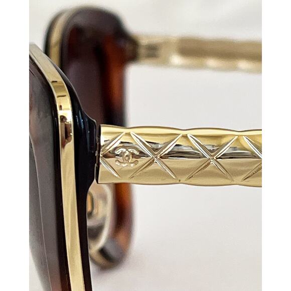 CHANEL Cat Eye Sunglasses 5368 Quilted Tortoise Shell Logo Gradient Tint Womens main image 11